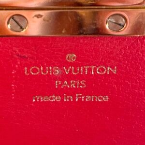 Lou